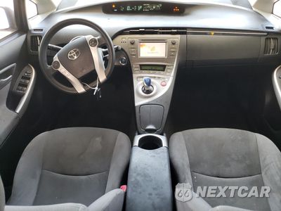 Zdjęcie 8 z 14 samochodu: 2013 TOYOTA PRIUS VIN:JTDKN3DU3D5637868 - miniatura