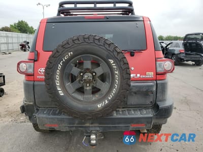 Zdjęcie 6 z 15 samochodu: 2012 TOYOTA FJ CRUISER VIN:JTEBU4BF1CK136325 - miniatura