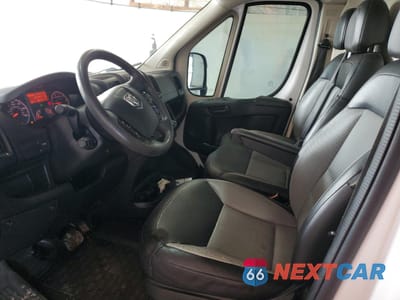 Zdjęcie 8 z 12 samochodu: 2016 RAM PROMASTER 2500 2500 HIGH VIN:3C6TRVDG3GE120620 - miniatura