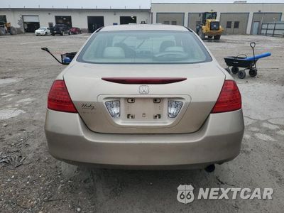 Zdjęcie 6 z 12 samochodu: 2006 HONDA ACCORD LX VIN:1HGCM56496A057388 - miniatura
