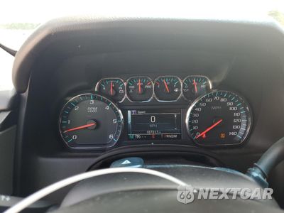 Zdjęcie 9 z 13 samochodu: 2016 CHEVROLET SUBURBAN K1500 LT VIN:1GNSKHKC6GR367328 - miniatura