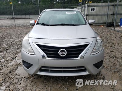 Piąte zdjęcie samochodu w środku: 2018 NISSAN VERSA S VIN:3N1CN7AP4JK431991 - miniatura