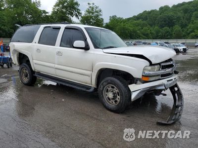 Czwarte zdjęcie samochodu z boku: 2002 CHEVROLET SUBURBAN K2500 VIN:3GNGK26GX2G132763 - miniatura