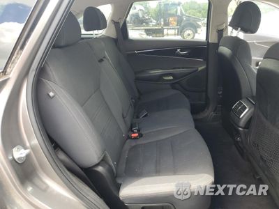 Zdjęcie 11 z 15 samochodu: 2017 KIA SORENTO LX VIN:5XYPG4A34HG226140 - miniatura