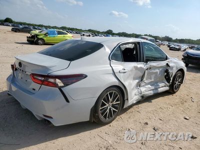 Trzecie zdjęcie samochodu z tyłu: 2024 TOYOTA CAMRY SE NIGHT SHADE VIN:4T1G11AK4RU238176 - miniatura