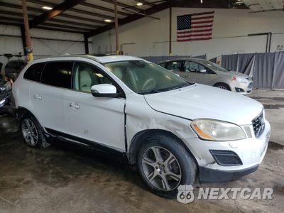 Czwarte zdjęcie samochodu z boku: 2012 VOLVO XC60 T6 VIN:YV4902DZ5C2242686 - miniatura
