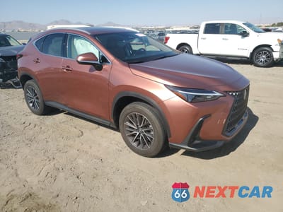 Czwarte zdjęcie samochodu z boku: 2025 LEXUS NX 350 PREMIUM VIN:2T2GGCEZ0SC062313 - miniatura