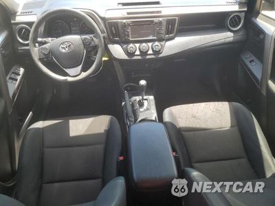 Zdjęcie 8 z 13 samochodu: 2018 TOYOTA RAV4 LE VIN:JTMZFREV1JJ207104 - miniatura
