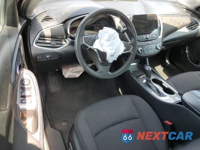 Zdjęcie 8 z 12 samochodu: 2020 CHEVROLET MALIBU LT VIN:1G1ZD5ST7LF082254 - miniatura