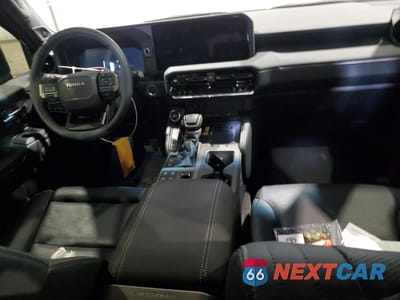 Zdjęcie 8 z 12 samochodu: 2024 TOYOTA LAND CRUISER BASE VIN:JTEABFAJ3R5007903 - miniatura
