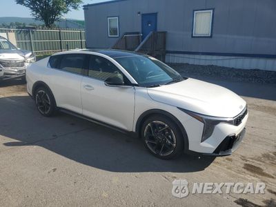 Czwarte zdjęcie samochodu z boku: 2025 KIA K4 GT LINE VIN:3KPFW4DE3SE101842 - miniatura