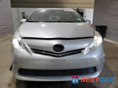 Piąte zdjęcie samochodu w środku: 2012 TOYOTA PRIUS V VIN:JTDZN3EU1C3125985 - miniatura