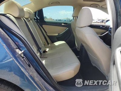 Zdjęcie 10 z 13 samochodu: 2017 VOLKSWAGEN JETTA SE VIN:3VWDB7AJ5HM361189 - miniatura