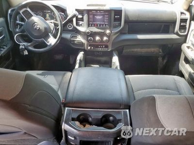 Zdjęcie 8 z 15 samochodu: 2019 RAM 3500 BIG HORN VIN:3C63R3HL3KG610189 - miniatura