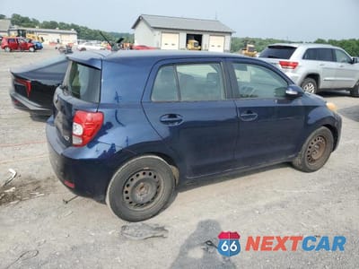 Trzecie zdjęcie samochodu z tyłu: 2012 TOYOTA SCION XD VIN:JTKKU4B45C1016934 - miniatura