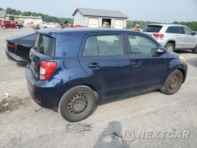 Trzecie zdjęcie samochodu z tyłu: 2012 TOYOTA SCION XD VIN:JTKKU4B45C1016934 - miniatura