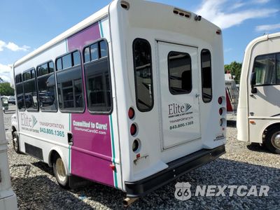Trzecie zdjęcie samochodu z tyłu: 2017 FORD ECONOLINE E350 SUPER DUTY CUTAWAY VAN VIN:1FDEE3FS8HDC46084 - miniatura
