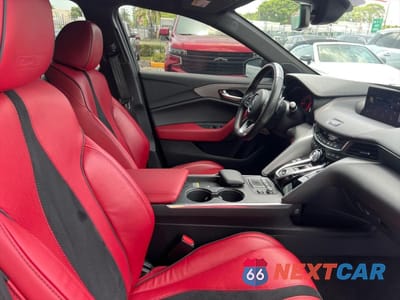 Piąte zdjęcie samochodu w środku: 2023 ACURA TLX TYPE S VIN:19UUB7F91PA004042 - miniatura