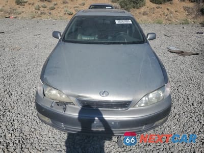 Piąte zdjęcie samochodu w środku: 2001 LEXUS ES 300 VIN:JT8BF22G2V0053396 - miniatura