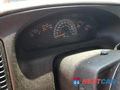 Zdjęcie 9 z 13 samochodu: 2003 DODGE RAM VAN 2500 VAN VIN:2D7JB21Y93K514453 - miniatura