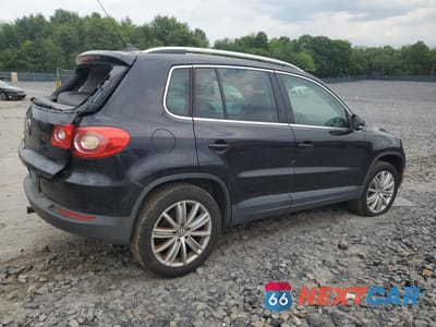 Trzecie zdjęcie samochodu z tyłu: 2010 VOLKSWAGEN TIGUAN SE VIN:WVGBV9AX4AW521226 - miniatura