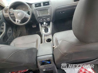 Zdjęcie 8 z 12 samochodu: 2011 VOLKSWAGEN JETTA SE VIN:3VWDZ7AJ8BM022252 - miniatura