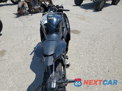 Zdjęcie 6 z 10 samochodu: 2025 YAMAHA YZFR7 VIN:JYARM38Y2SA003353 - miniatura