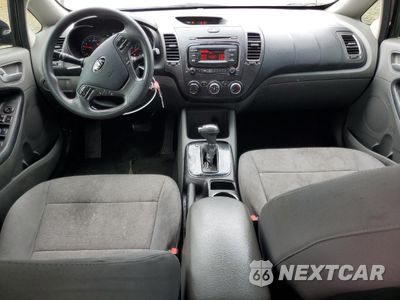 Zdjęcie 8 z 14 samochodu: 2018 KIA FORTE LX VIN:3KPFK4A73JE167727 - miniatura