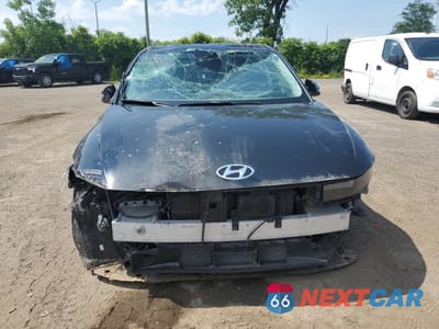 Piąte zdjęcie samochodu w środku: 2024 HYUNDAI IONIQ 5 SEL VIN:KM8KNDDF2RU313505 - miniatura