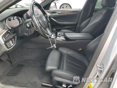 Zdjęcie 7 z 15 samochodu: 2019 BMW 530E VIN:WBAJA9C5XKB398545 - miniatura