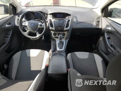 Zdjęcie 8 z 14 samochodu: 2014 FORD FOCUS SE VIN:1FADP3F24EL424283 - miniatura