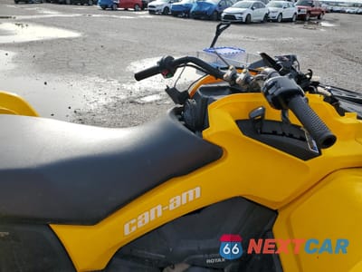 Piąte zdjęcie samochodu w środku: 2015 CAN-AM OUTLANDER MAX 1000 XT VIN:3JBLPAP21FJ001268 - miniatura