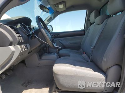 Zdjęcie 7 z 14 samochodu: 2010 TOYOTA TACOMA VIN:5TENX4CN1AZ744613 - miniatura