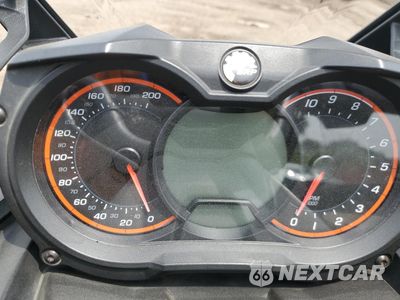 Zdjęcie 7 z 8 samochodu: 2017 CAN-AM SPYDER ROADSTER F3 VIN:2BXRDCD26HV000005 - miniatura