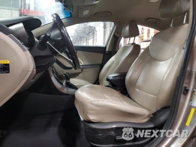 Zdjęcie 7 z 14 samochodu: 2014 HYUNDAI ELANTRA SE VIN:5NPDH4AEXEH539778 - miniatura