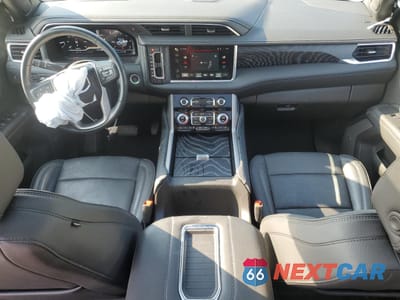 Zdjęcie 8 z 16 samochodu: 2024 GMC YUKON DENALI VIN:1GKS2DKL4RR384931 - miniatura