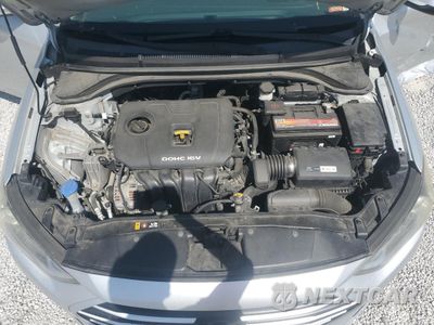 Zdjęcie 11 z 15 samochodu: 2018 HYUNDAI ELANTRA SEL VIN:5NPD84LF9JH213096 - miniatura