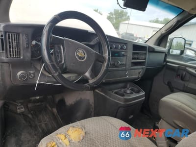 Zdjęcie 8 z 12 samochodu: 2010 CHEVROLET EXPRESS G3500 VIN:1GB3G2AG2A1174829 - miniatura