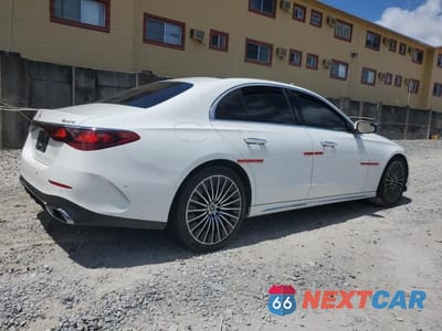 Trzecie zdjęcie samochodu z tyłu: 2024 MERCEDES-BENZ E 350 4MATIC VIN:W1KLF4HB6RA014359 - miniatura