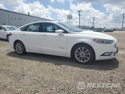 Czwarte zdjęcie samochodu z boku: 2017 FORD FUSION SE HYBRID VIN:3FA6P0LU1HR409100 - miniatura