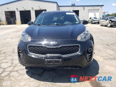 Piąte zdjęcie samochodu w środku: 2019 KIA SPORTAGE LX VIN:KNDPMCAC5K7505930 - miniatura
