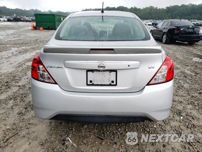 Zdjęcie 6 z 12 samochodu: 2018 NISSAN VERSA S VIN:3N1CN7AP4JK431991 - miniatura