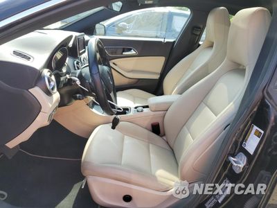 Zdjęcie 7 z 14 samochodu: 2014 MERCEDES-BENZ CLA 250 VIN:WDDSJ4EB9EN150843 - miniatura