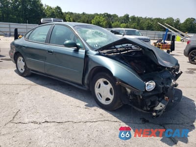 Czwarte zdjęcie samochodu z boku: 1996 FORD TAURUS GL VIN:1FALP52U8TG278359 - miniatura