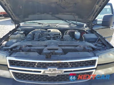 Zdjęcie 11 z 12 samochodu: 2007 CHEVROLET SILVERADO K3500 VIN:1GCJK39D17E189910 - miniatura