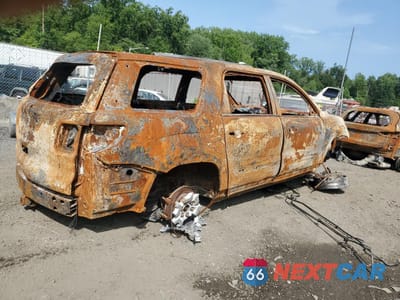 Trzecie zdjęcie samochodu z tyłu: 2014 GMC ACADIA DENALI VIN:1GKKVTKD6EJ264146 - miniatura