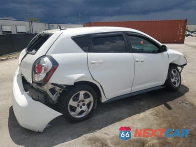 Trzecie zdjęcie samochodu z tyłu: 2010 PONTIAC VIBE VIN:5Y2SP6E85AZ417696 - miniatura