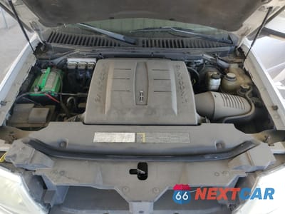 Zdjęcie 12 z 13 samochodu: 2005 LINCOLN NAVIGATOR VIN:5LMFU28545LJ20716 - miniatura