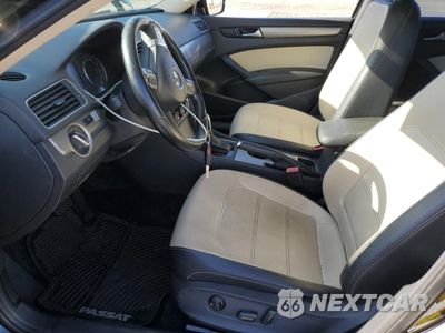 Zdjęcie 7 z 13 samochodu: 2015 VOLKSWAGEN PASSAT SE VIN:1VWBV7A3XFC020644 - miniatura
