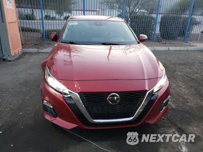 Piąte zdjęcie samochodu w środku: 2019 NISSAN ALTIMA SL VIN:1N4BL4EV3KC126629 - miniatura